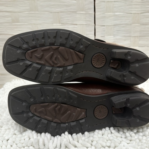 UGG Australia Women’s Leather Mules - Picture 7 of 14